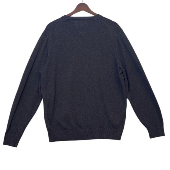 Tommy Hilfiger Dark Grey V-Neck Sweater Large - Picture 2 of 10